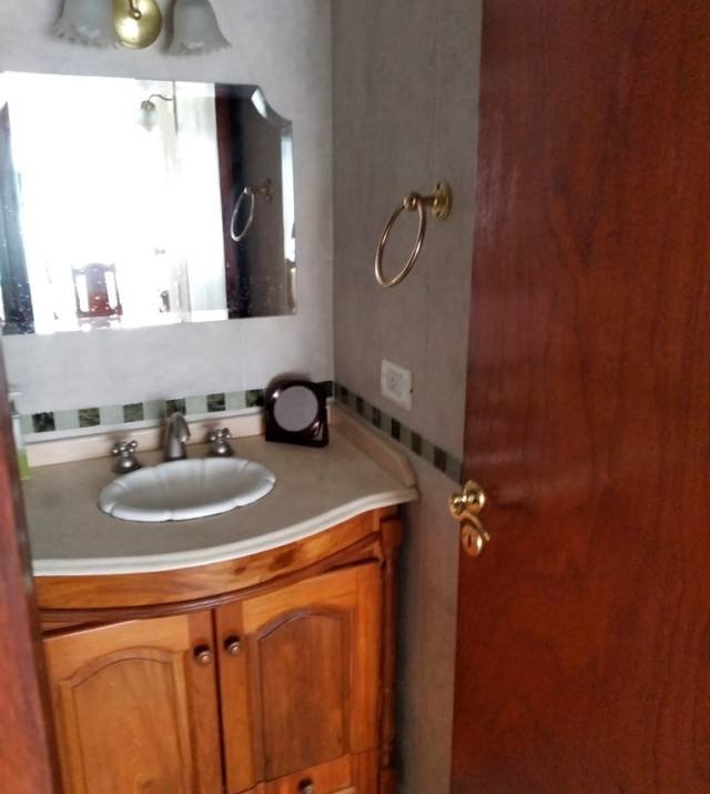011209 12.jpg